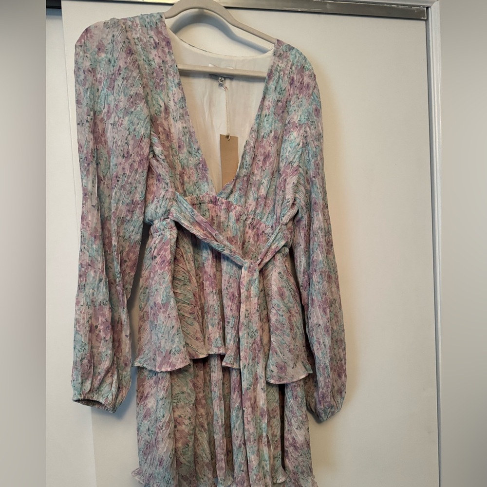 Long Sleeve Deep V Floral Dress in Pastel Lavender and Mint - Picture 4 of 5